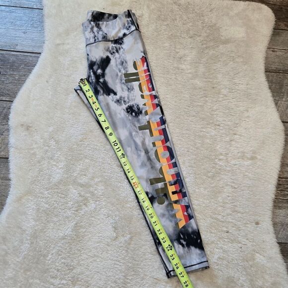 Urban Outfitters Without Walls Engineered Ankle Leggings, Size Large - Picture 5 of 11